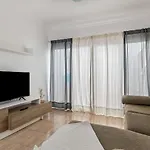 شقة Ganivet